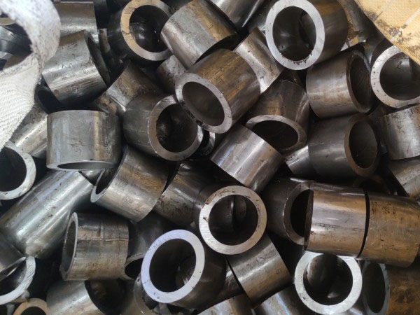 岗巴无缝钢管切割